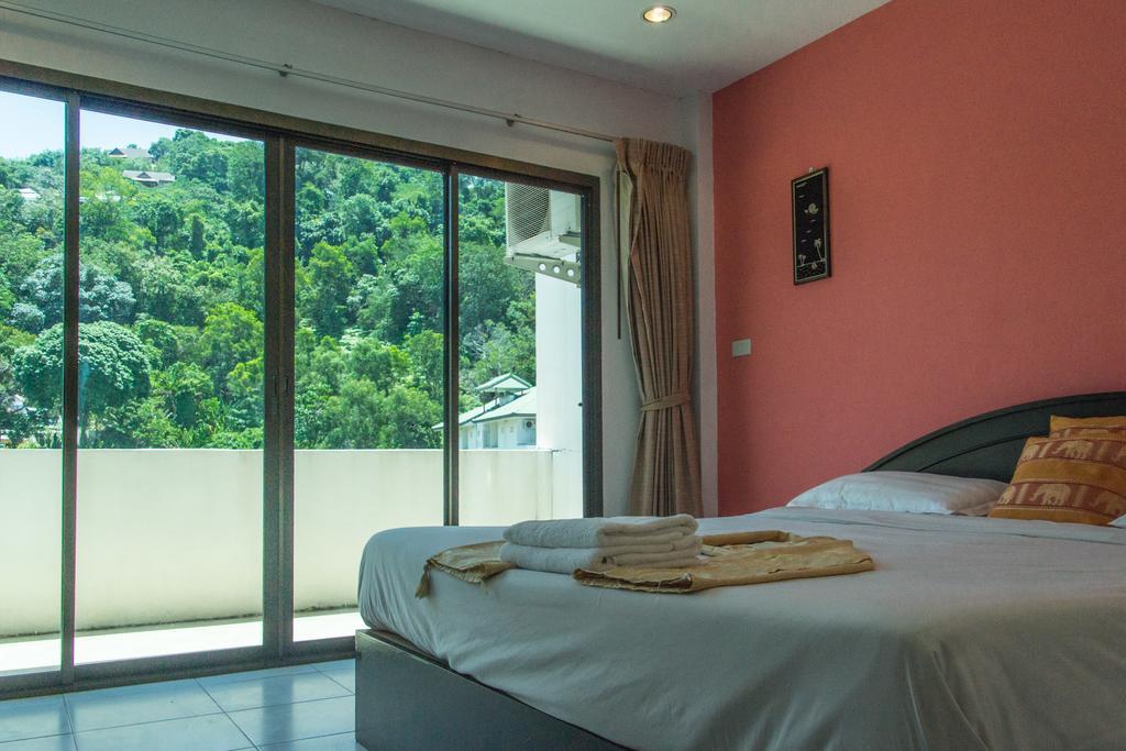 Patong Bay Guesthouse Extérieur photo